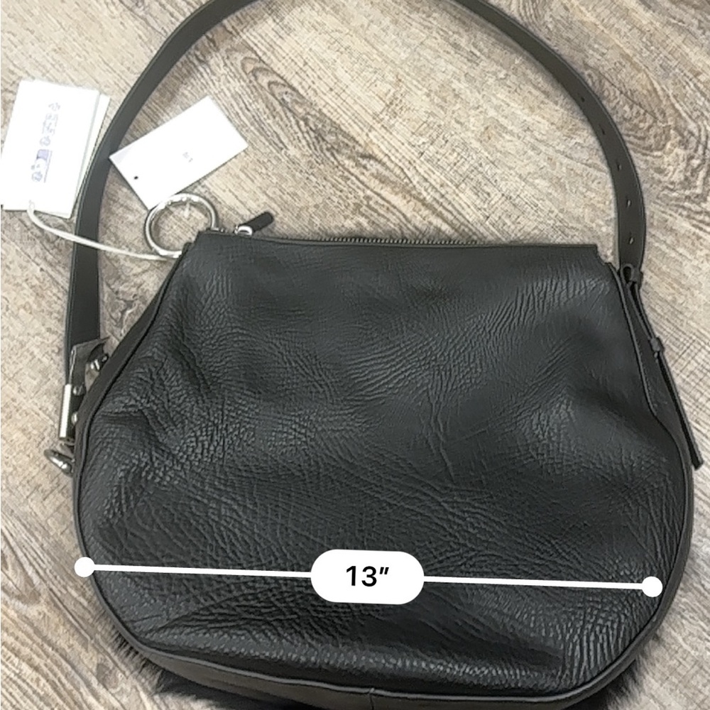 Burberry night bag, brand new with tags - Picture 10 of 14